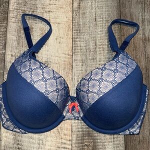 Victoria's Secret underwire/padded Bra-size 34DD